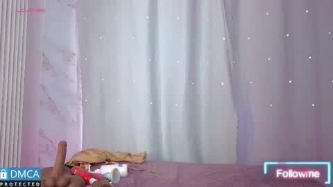 Snapshot of jessi_walker chatting on October 31, 3:24 pm Jessi online show from October 31, 3:24 pm