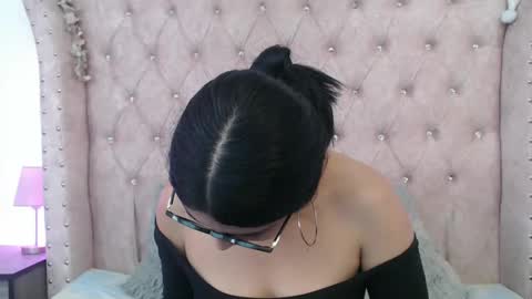 Snapshot of jessica_carter_ chatting on September 29, 5:18 pm Jessica online show from September 29, 5:18 pm