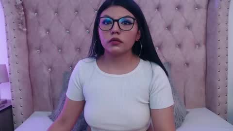 Snapshot of jessica_carter_ chatting on October 22, 7:46 pm Jessica online show from October 22, 7:46 pm