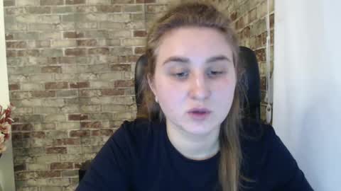 jessica_moul online show from January 22, 2:35 pm