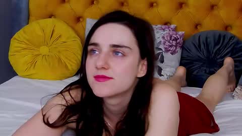 Jessica White online show from February 23, 4:21 am