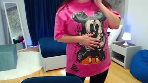 jessicaevanse online show from September 15, 11:10 am