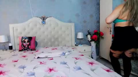 single mommy online show from January 9, 12:19 pm