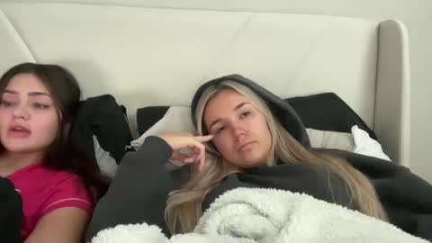 Jessica Parker online show from October 14, 3:35 pm