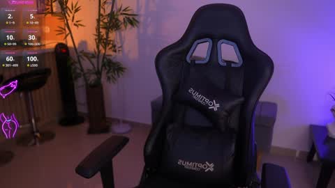  Jessica Pratt  IG jessicaxpratt online show from April 8, 7:14 pm