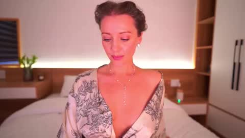 Snapshot of jessideen chatting on September 20, 9:21 am Jessica online show from September 20, 9:21 am