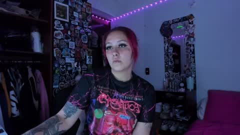 Snapshot of jessie_williams_01 chatting on January 21, 8:54 pm Your Sweet Angel online show from January 21, 8:54 pm