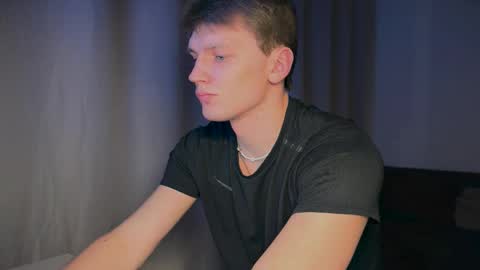 JessieRise online show from March 3, 7:31 pm