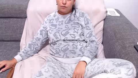 jessiestar3 online show from November 11, 1:38 am