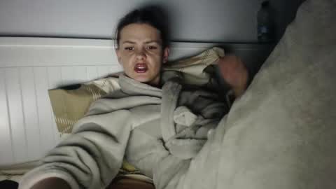 jessieryan online show from January 17, 4:17 am