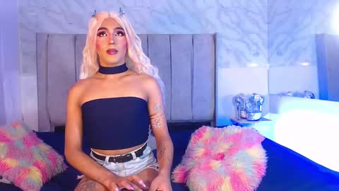 JESS online show from December 18, 1:37 am