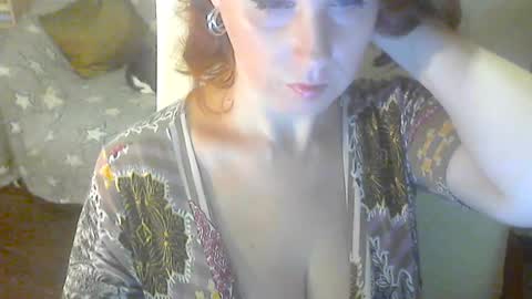 Snapshot of jessjess4you chatting on November 17, 5:02 am jessjess4you online show from November 17, 5:02 am