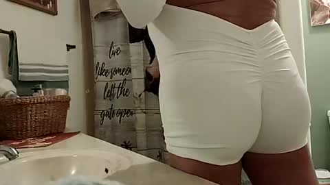 jessjesslove online show from December 8, 11:24 am