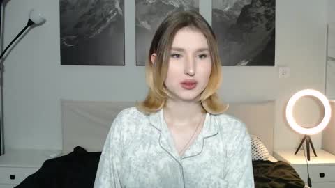 Snapshot of jessstonem chatting on November 26, 9:49 pm jessstonem online show from November 26, 9:49 pm