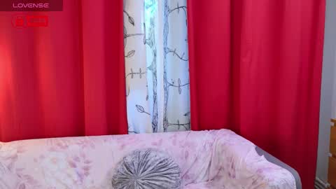 Snapshot of jessthewicked chatting on October 31, 12:06 pm JessTheWicked online show from October 31, 12:06 pm