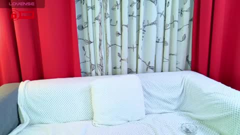 JessTheWicked online show from April 22, 4:08 pm