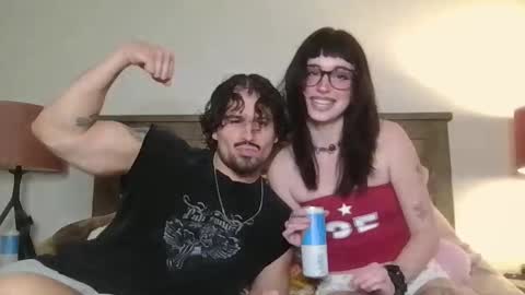 Snapshot of jessxovalenci chatting on November 10, 2:10 am JessxoValenci online show from November 10, 2:10 am