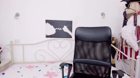 Jessy online show from February 1, 4:11 pm