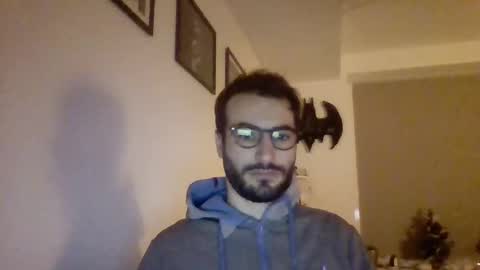 Snapshot of jestersquid89 chatting on December 17, 5:18 am jestersquid89 online show from December 17, 5:18 am