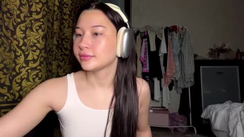 Lynn online show from November 18, 6:40 am