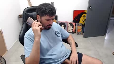 Snapshot of jesuswtf86 chatting on January 23, 9:39 pm jesuswtf86 online show from January 23, 9:39 pm