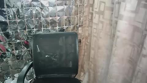 Snapshot of jet_clomet21 chatting on February 16, 1:14 am Ale online show from February 16, 1:14 am