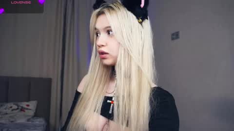 Snapshot of jettahartill chatting on November 30, 6:12 pm Daryl online show from November 30, 6:12 pm