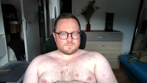 jeuneloup92 online show from May 4, 4:14 pm