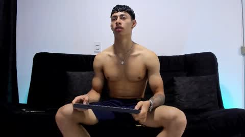 Snapshot of jey_cox23 chatting on November 24, 10:59 am jey cox online show from November 24, 10:59 am