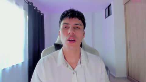 Snapshot of jeyden_camilo chatting on December 14, 7:07 pm Jeyden Camilo online show from December 14, 7:07 pm