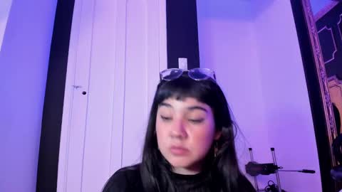 Snapshot of jeylee_ chatting on March 8, 8:33 am Jeyy online show from March 8, 8:33 am