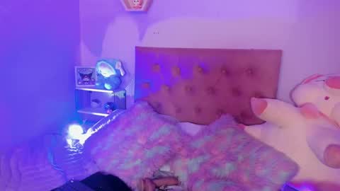 Snapshot of jeylee_ chatting on September 10, 11:54 am Jeyy online show from September 10, 11:54 am