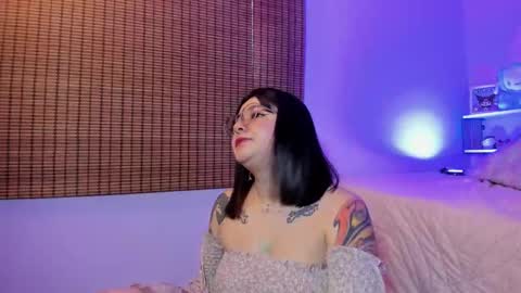 Snapshot of jeylee_ chatting on September 22, 12:07 pm Jeyy online show from September 22, 12:07 pm