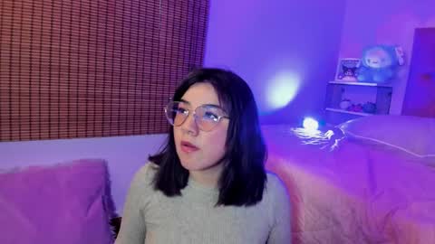 Snapshot of jeylee_ chatting on September 24, 11:13 am Jeyy online show from September 24, 11:13 am