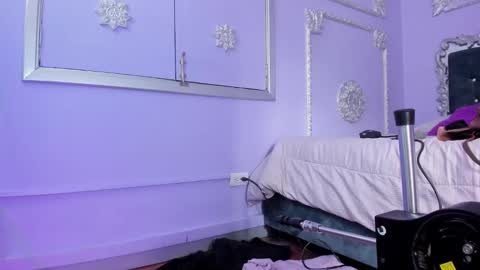 Snapshot of jeylee_ chatting on October 16, 12:17 pm Jeyy online show from October 16, 12:17 pm