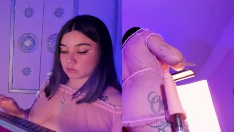 Snapshot of jeylee_ chatting on November 12, 12:05 pm Jeyy online show from November 12, 12:05 pm