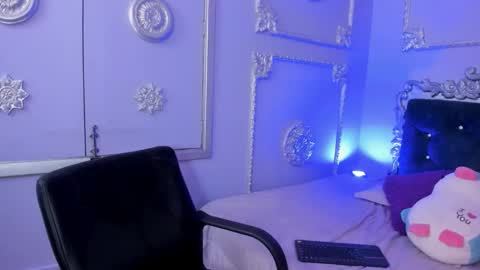 Snapshot of jeylee_ chatting on November 25, 12:05 pm Jeyy online show from November 25, 12:05 pm