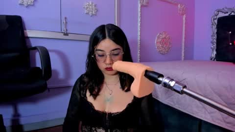 Snapshot of jeylee_ chatting on December 15, 12:09 pm Jeyy online show from December 15, 12:09 pm