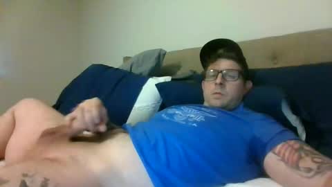 Snapshot of jhart123456 chatting on December 7, 6:15 pm jhart123456 online show from December 7, 6:15 pm