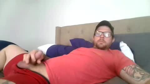 Snapshot of jhart123456 chatting on January 2, 5:18 pm jhart123456 online show from January 2, 5:18 pm