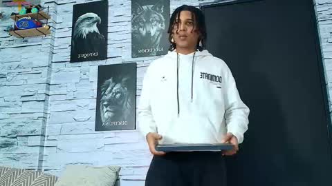 Snapshot of jhay_wheeler777 chatting on October 20, 5:41 am jhay_wheeler777 online show from October 20, 5:41 am