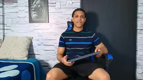 Snapshot of jhay_wheeler777 chatting on November 10, 3:27 am jhay_wheeler777 online show from November 10, 3:27 am