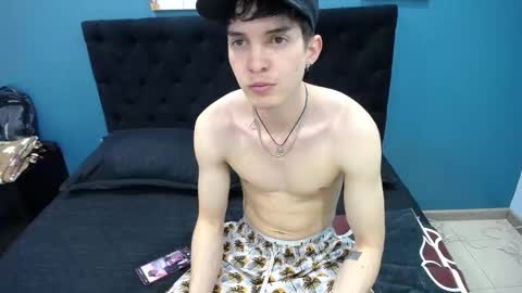 Jheampiero online show from November 3, 2:07 pm