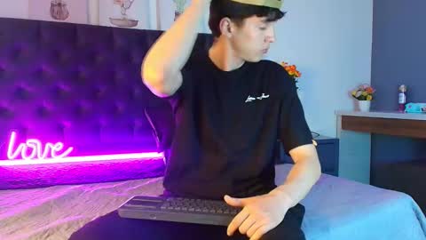 Jheampiero online show from March 13, 10:16 pm