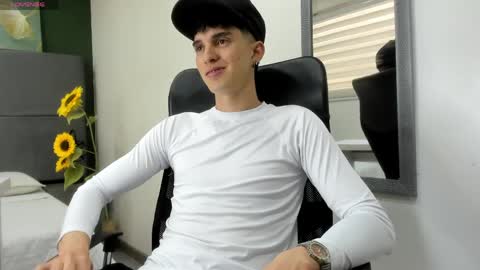 Jheampiero online show from April 13, 9:31 pm