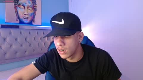 Snapshot of jheidertwink chatting on January 22, 3:52 am Jheider R. online show from January 22, 3:52 am