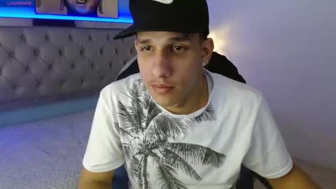 Snapshot of jheidertwink chatting on February 15, 3:52 am Jheider R. online show from February 15, 3:52 am