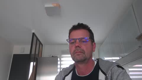 jhmec44000 online show from April 22, 11:56 am