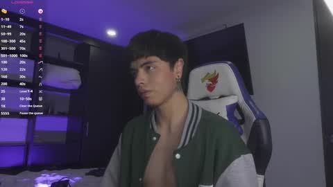 Snapshot of jhn_morghan chatting on December 4, 6:34 am Morghan online show from December 4, 6:34 am