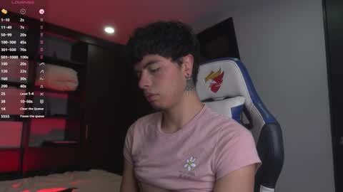 Snapshot of jhn_morghan chatting on December 15, 10:25 pm Morghan online show from December 15, 10:25 pm